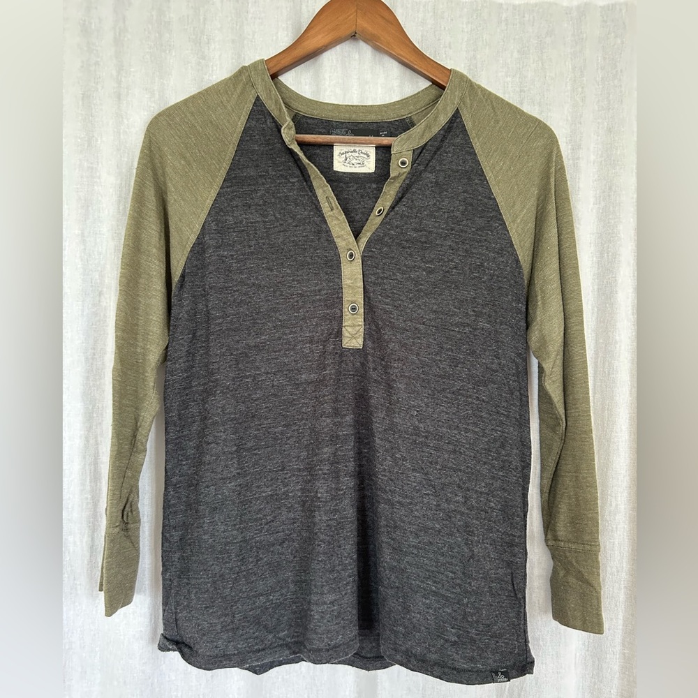 Prana Henley. Size M.